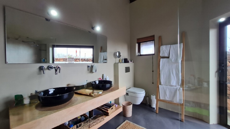3 Bedroom Property for Sale in Gondwana Game Reserve Western Cape